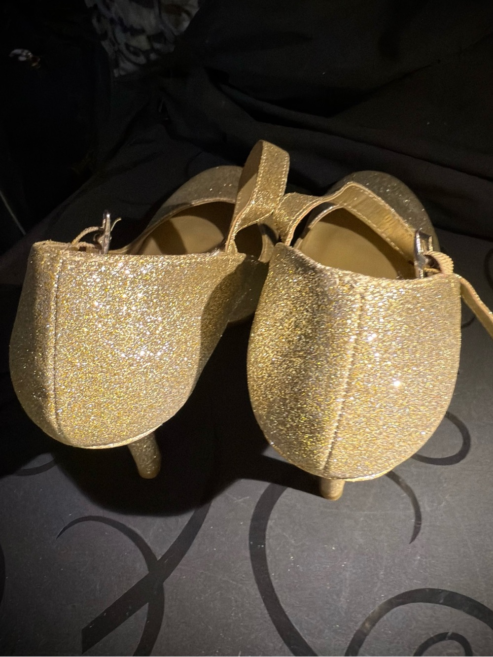 Gold glitter Mary Jane’s - Picture 9 of 11
